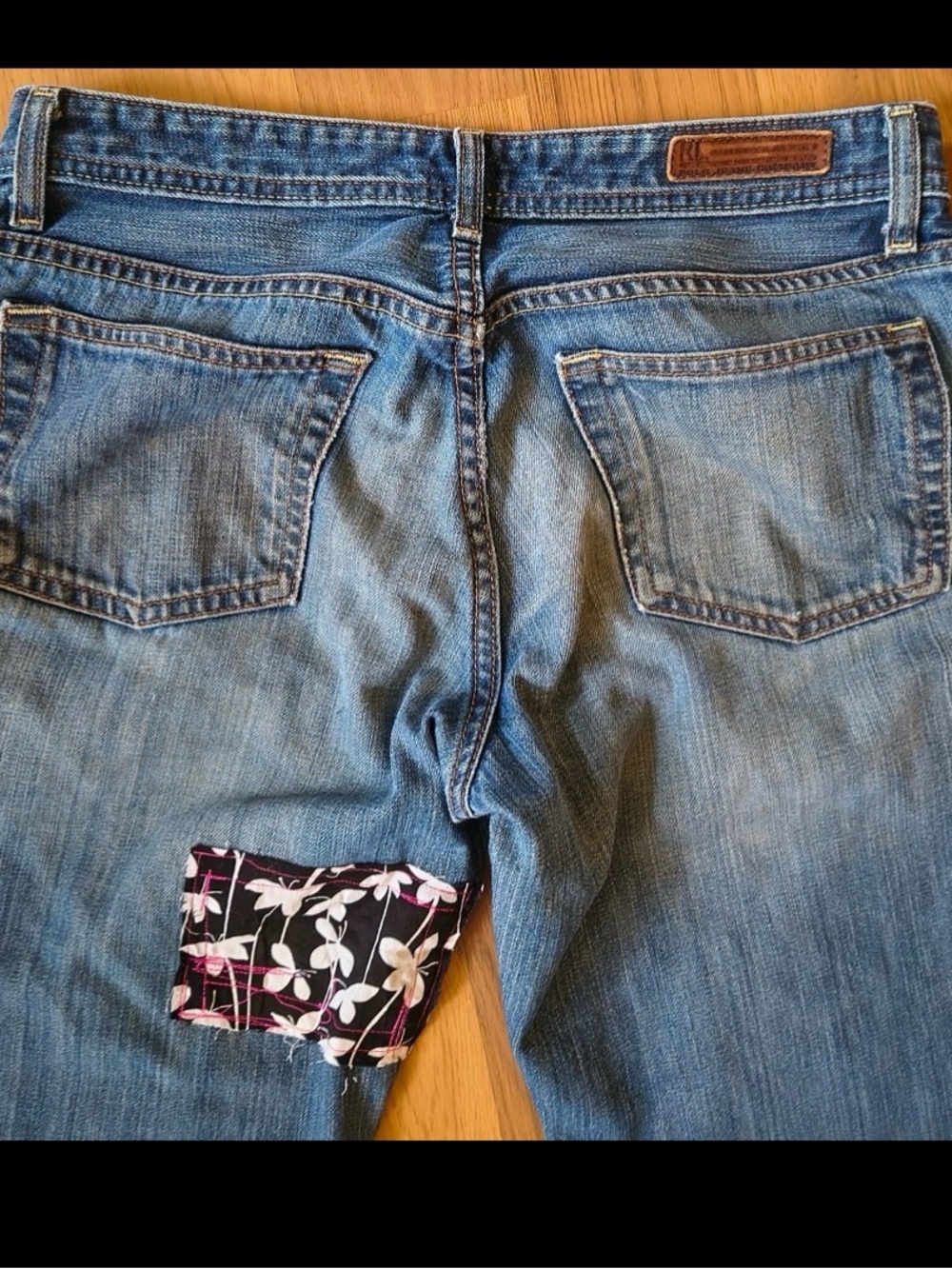 Multicolor Patchwork Wide-Leg Jeans with Pink Accents - Picture 6 of 9